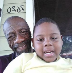 Meet your Posher, Louis